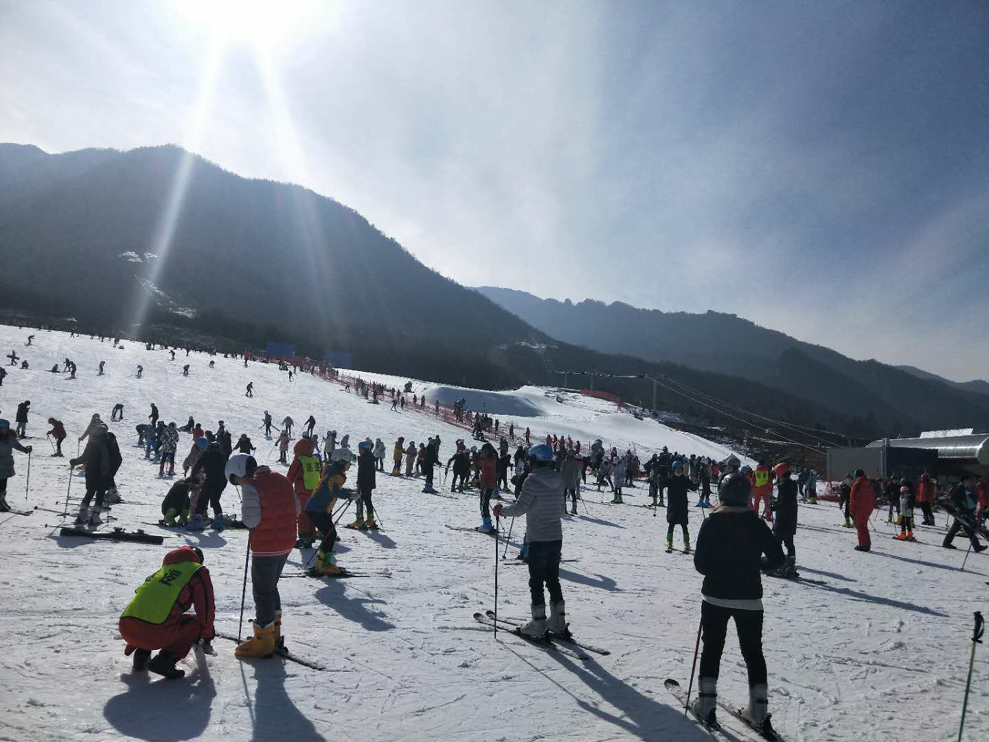 鳌山滑雪场