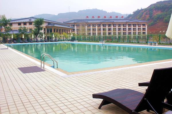 欣沐阳温泉有什么特色?