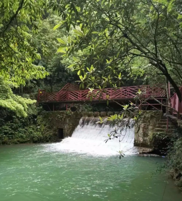 四月的中坝大峡谷，随手一拍皆是美景!