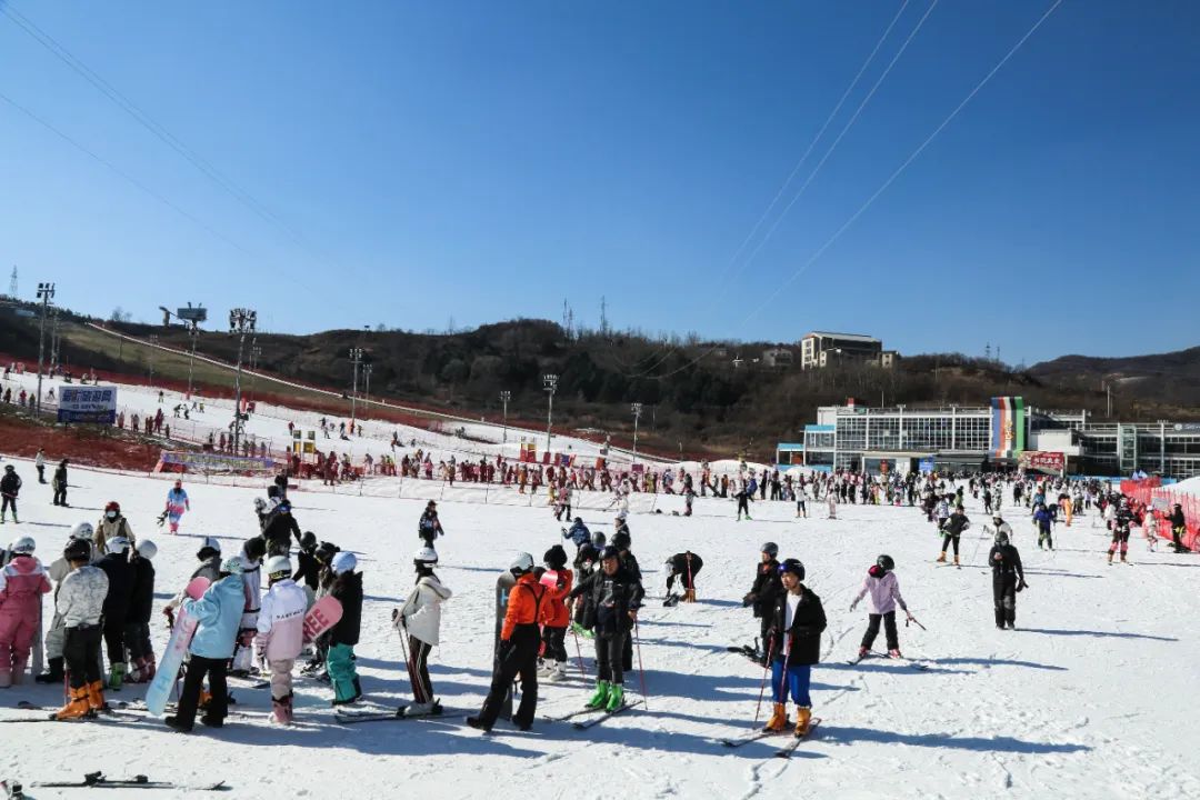 照金国际滑雪场滑雪攻略+往返大巴