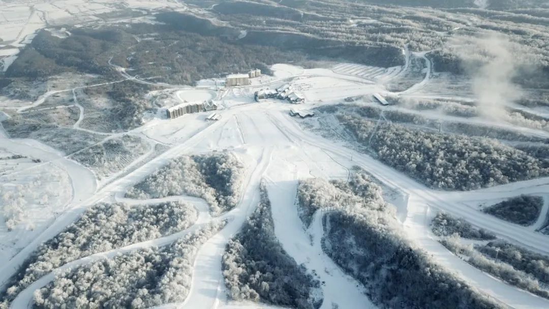 陕西鳌山滑雪场，你还没来过？出游攻略请查收