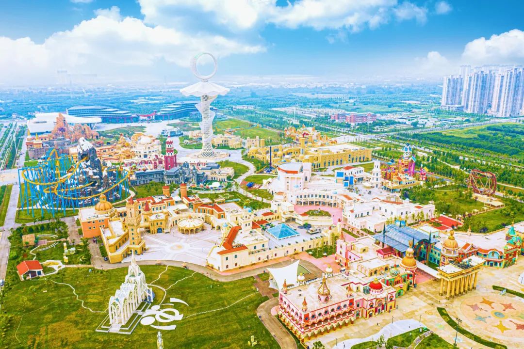 万里丝路 欢乐永恒 ｜丝路欢乐世界喜迎第200万位游客!