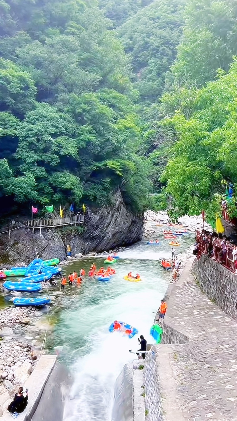 在西安找到了“宫崎骏的夏天”│秦岭峡谷漂流攻略