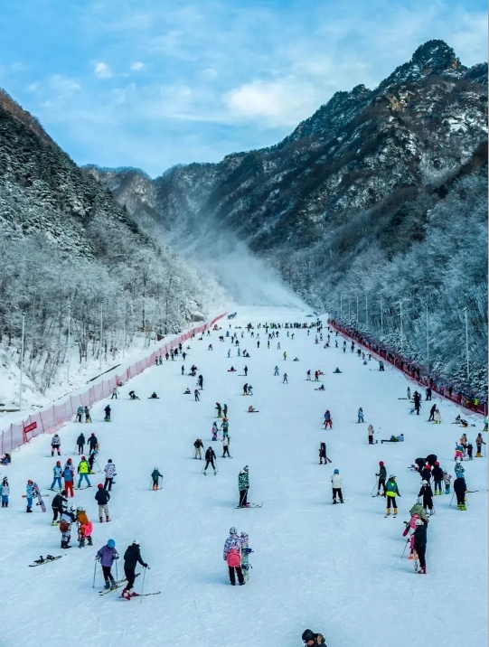 西安市内驱车半小时可到！翠华山滑雪场攻略~