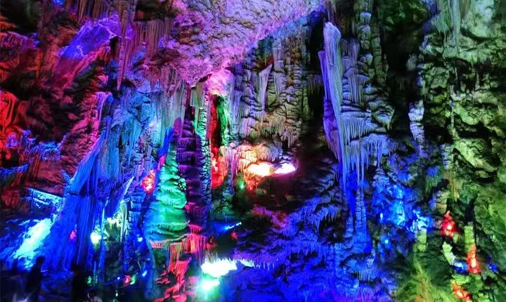 西安人的避暑后花园！柞水溶洞•终南山寨一日游攻略