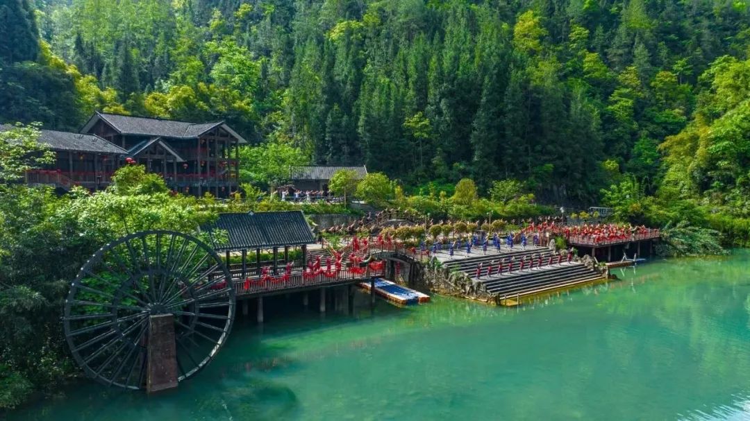 网红巴山大峡谷大象洞.桃溪谷.罗盘顶.画架沟全景3日游