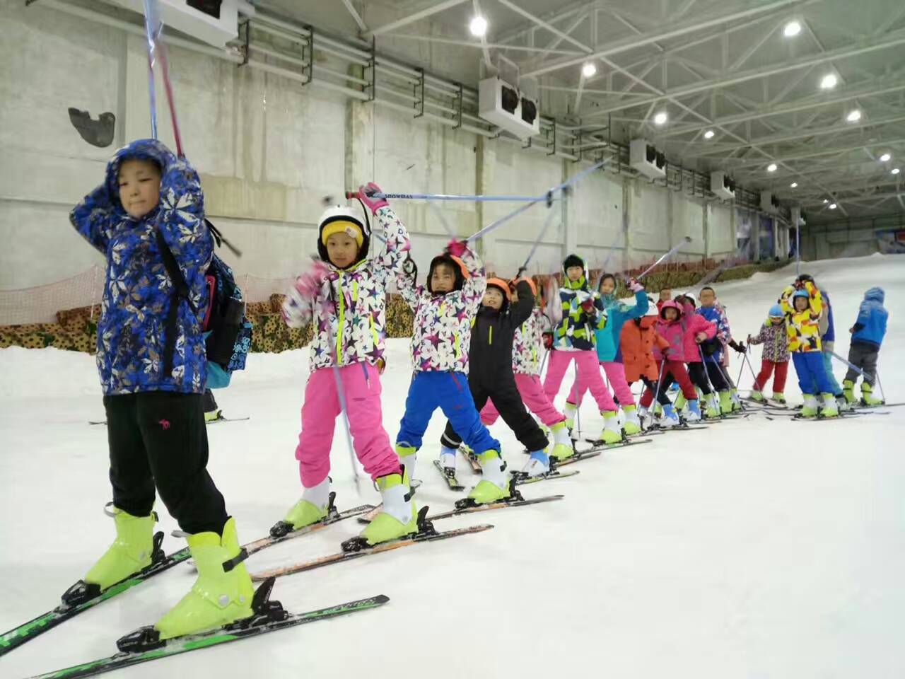 秦岭峡谷漂流|四季滑雪场