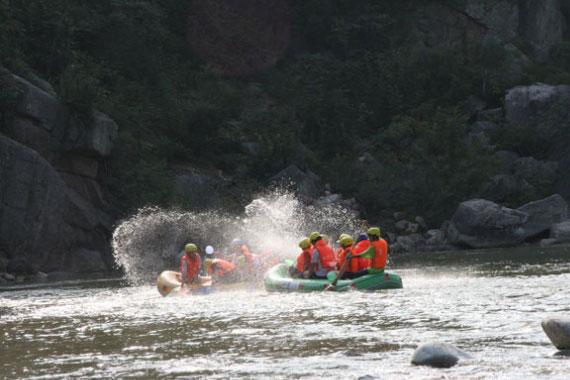 宁陕筒车湾汶水河漂流