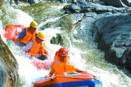 宁陕筒车湾汶水河漂流