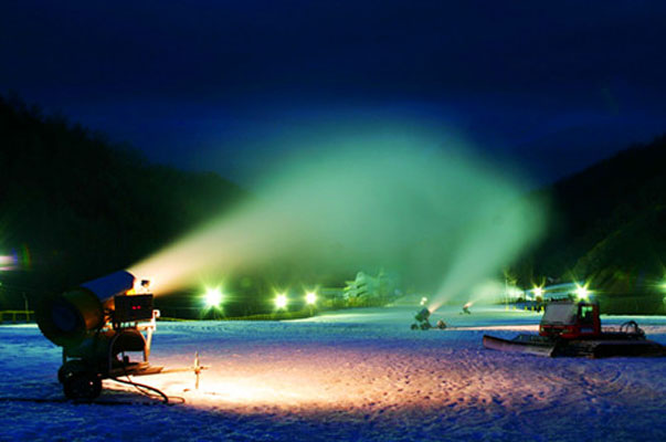 山西万荣孤峰山国际滑雪场