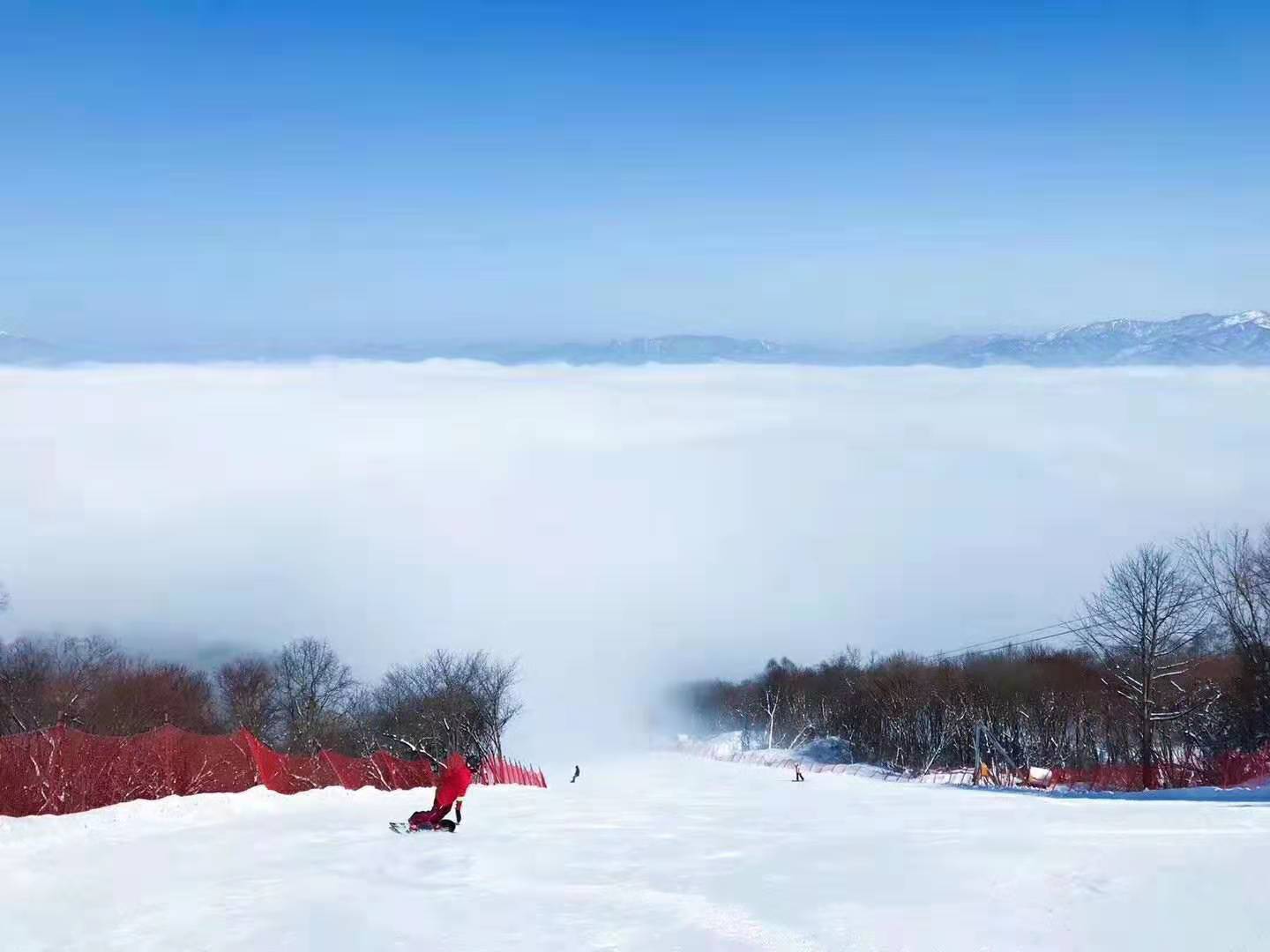 宝鸡太白鳌山滑雪场门票预定_2023年鳌山滑雪场门票价格多少钱/营业