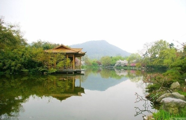 湖北专业文艺院团进景区演出活动启动