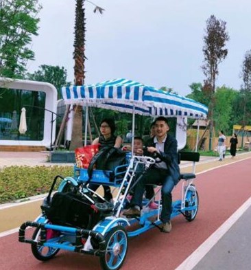 “双节”游玩方式升级 景区骑游更安逸