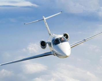中国航空公司客服热线:400-6464-168(24小时人工服务)，全国航空机场统一联网，统一售票。受理业务：查询机票：
