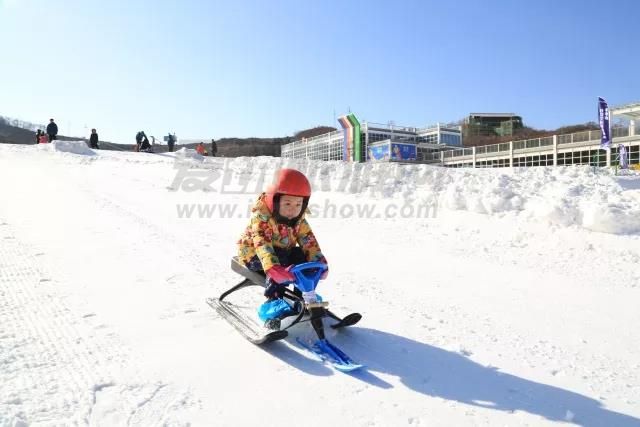 照金国际滑雪场